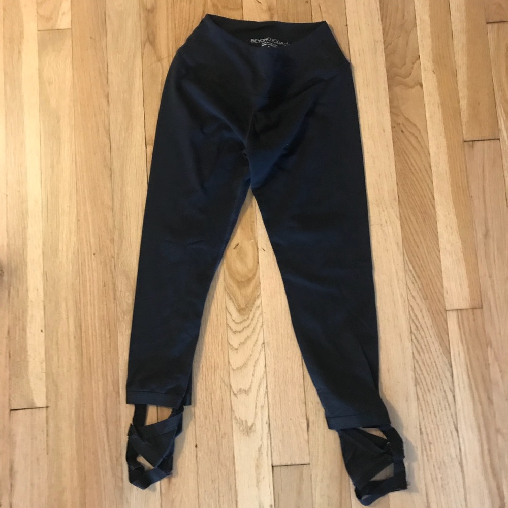 Beyond yoga leggings